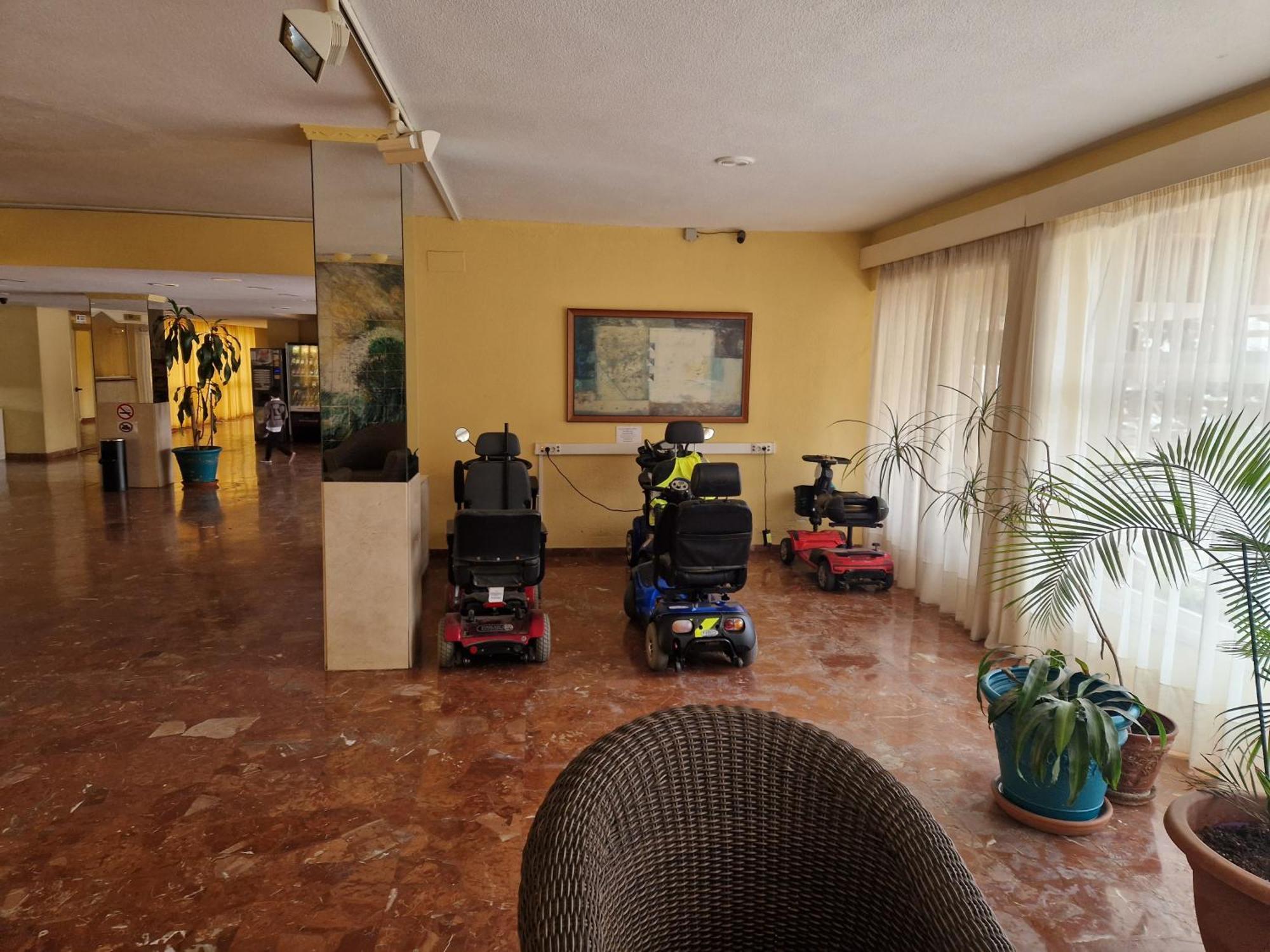 בנאלמדנה Apartamento Hercules 59 מראה חיצוני תמונה